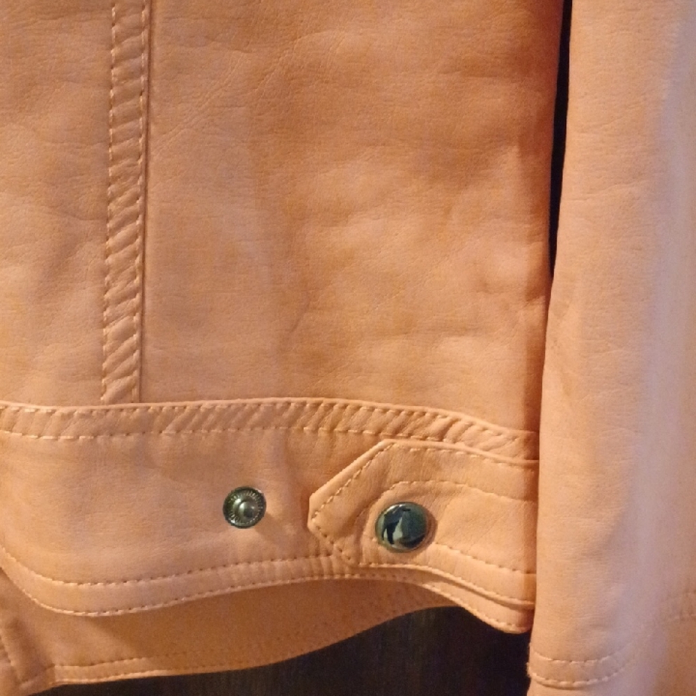 mi a mi Salmon Pink Ruffle Faux-Leather Jacket Size Small - Picture 11 of 14